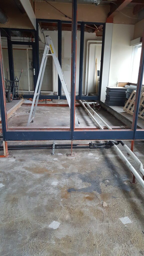 Rotterdam Airport: computervloer in controlroom KMAR